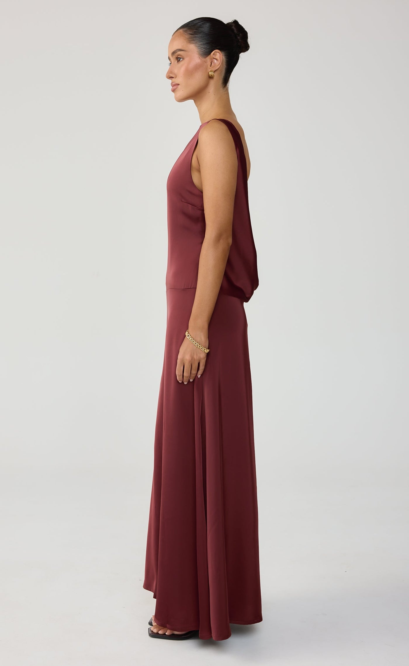 Ellison Maxi Dress (Sangria) – CHARCOAL USA
