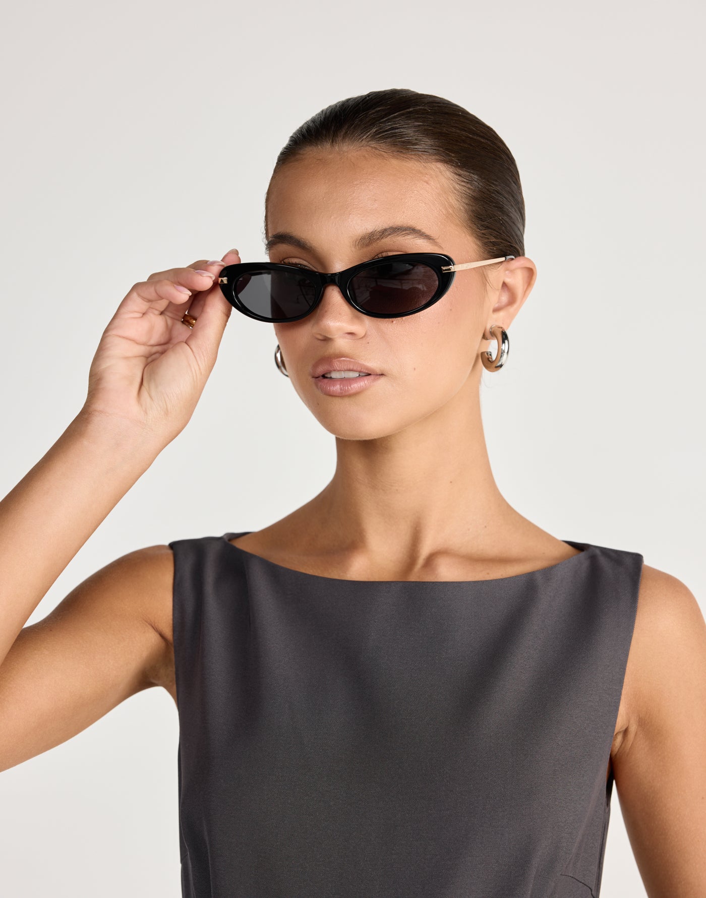 The Rae Sunglasses (Black-Black) - By Banb - Brown frame and tinted sunglasses with round frame - Women's Accessories - Charcoal Clothing
