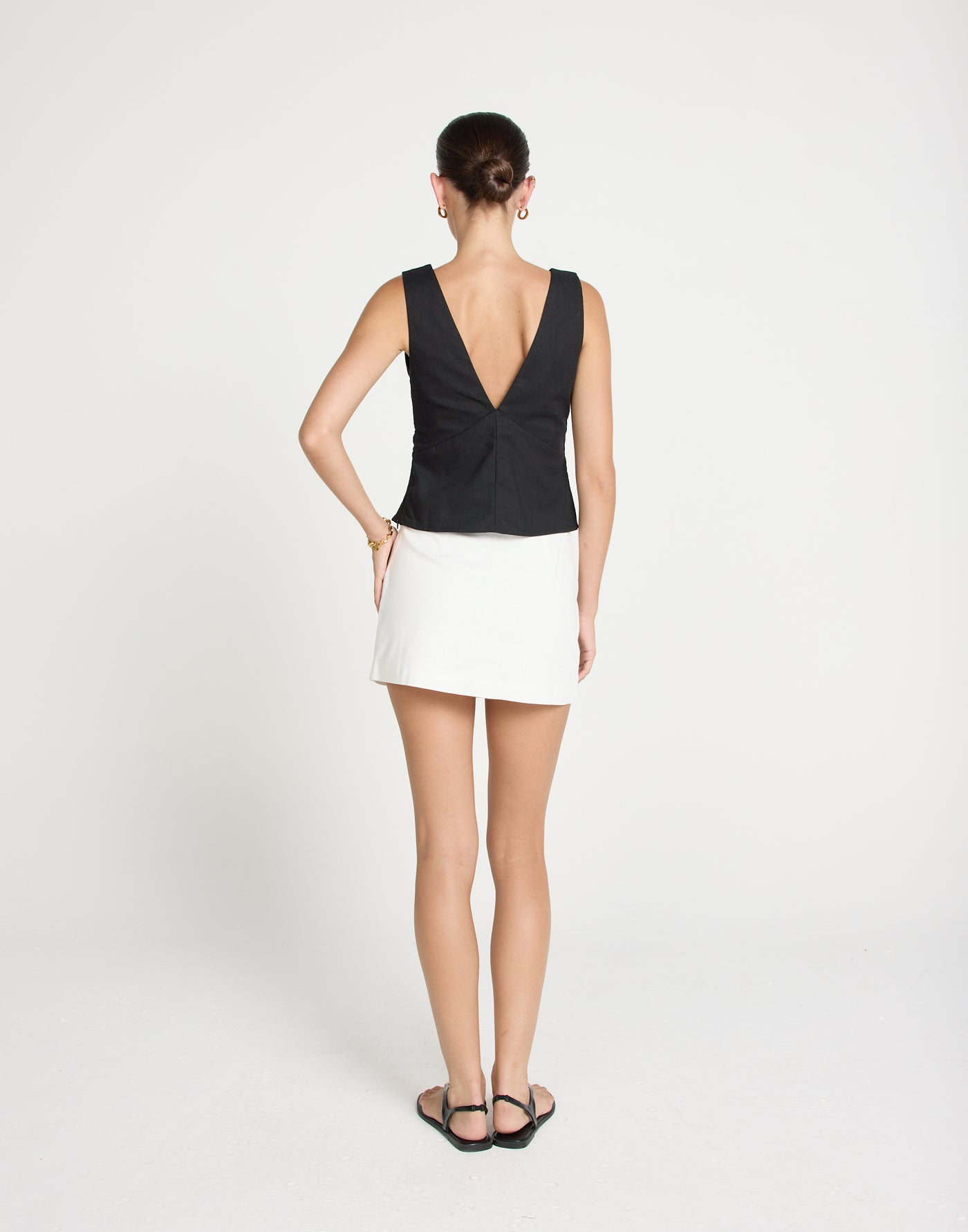 Elio Top (Black) | CHARCOAL Exclusive - V-neckline and Backline Linen Blend Top - Women's Top - Charcoal Clothing