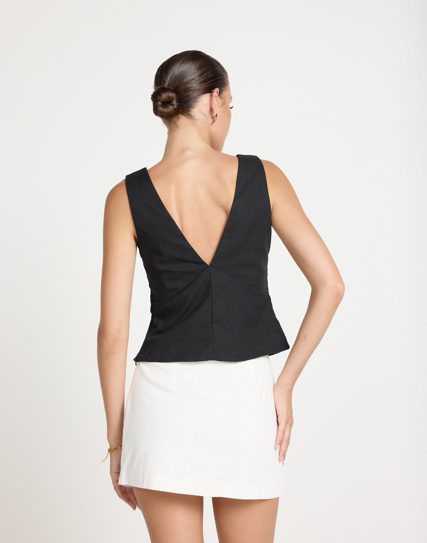 Elio Top (Black) | CHARCOAL Exclusive - V-neckline and Backline Linen Blend Top - Women's Top - Charcoal Clothing