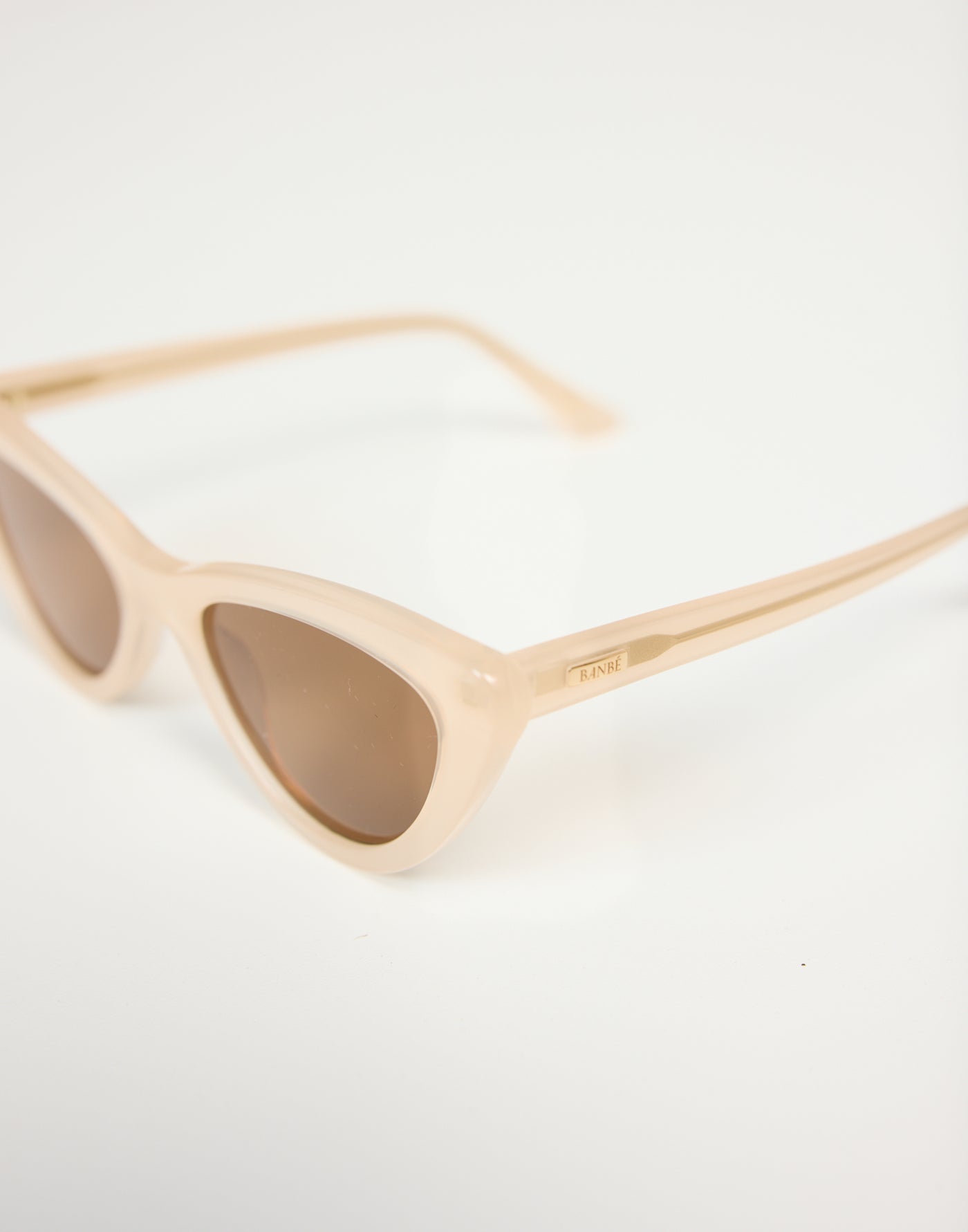 The Isla Sunglasses (Pearl Honey) - By Banbe - Beige Frame Brown Tinted Cate Eye Sunglasses - Women's Accessories - Charcoal Clothing
