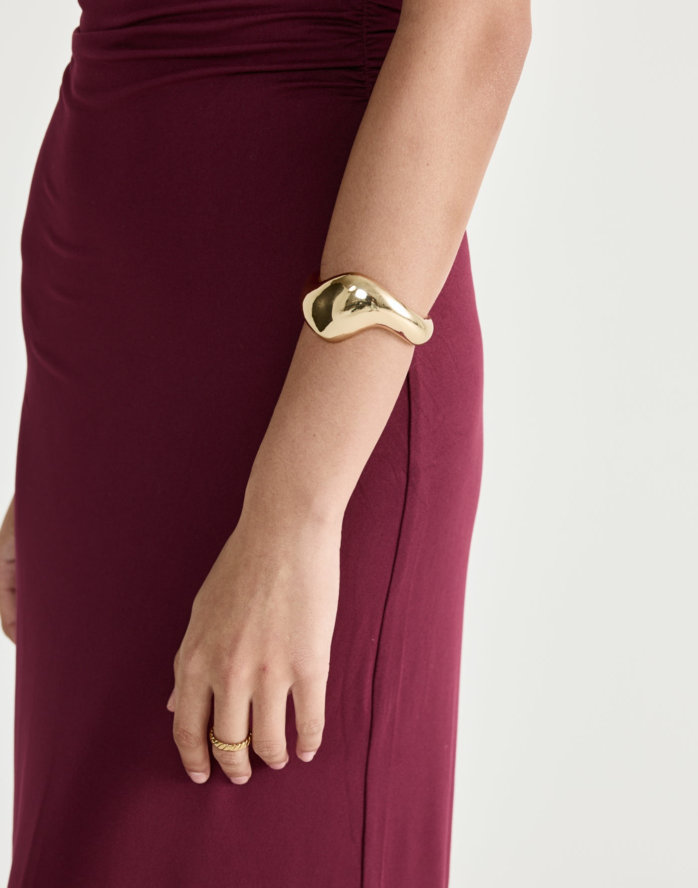  - Women's Accessories - Charcoal Clothing