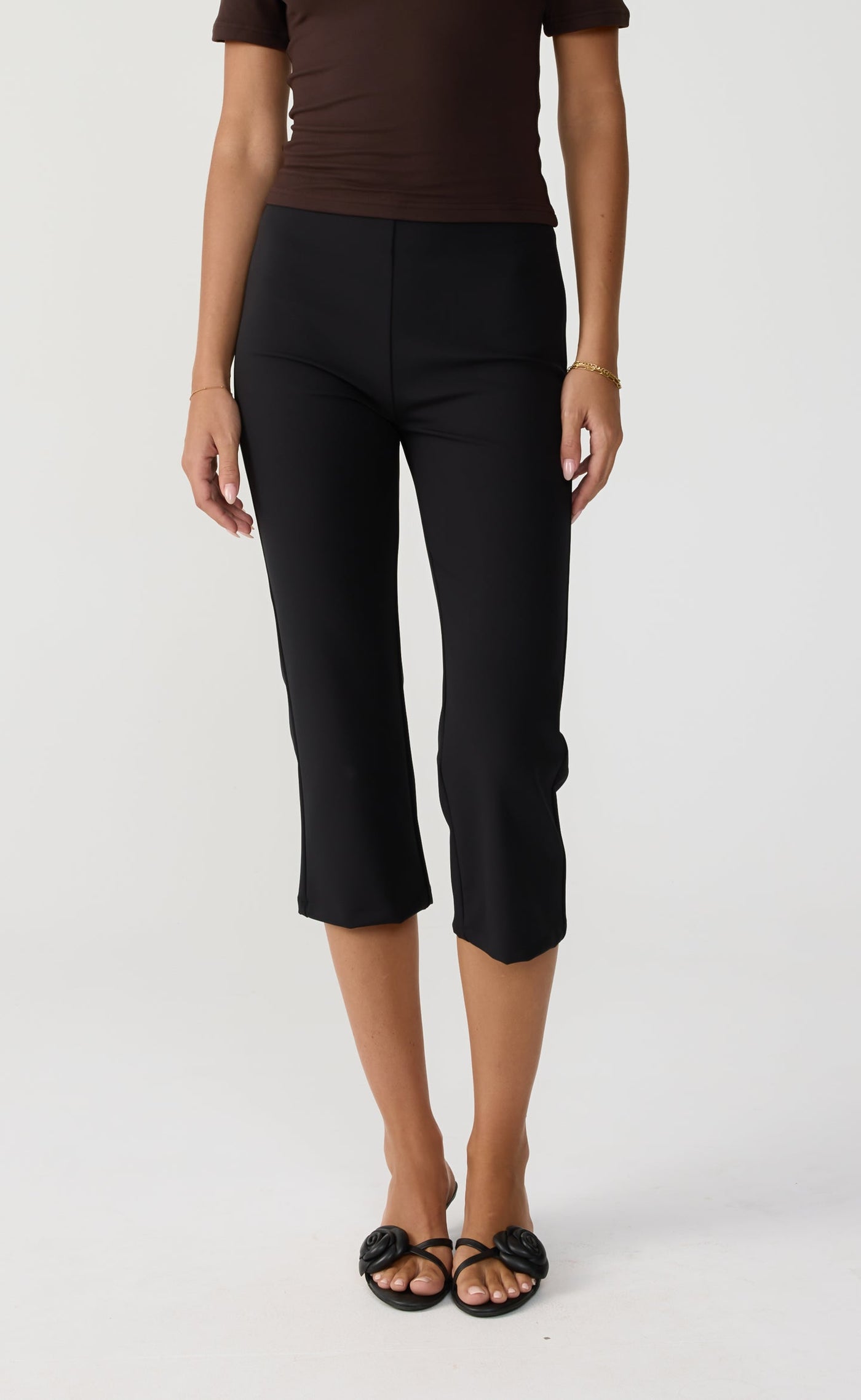 Serene Capri Pants (Black) – CHARCOAL USA