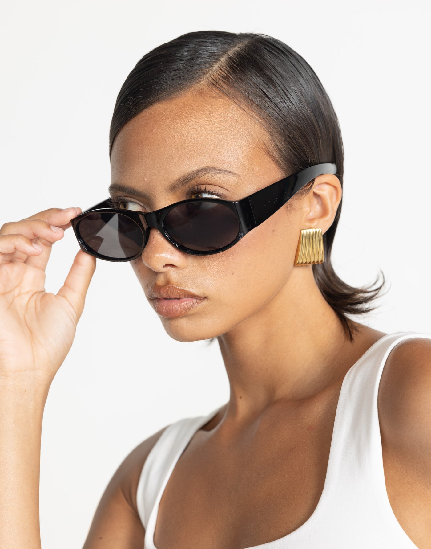 Leila Sunglasses (Black) - Rectangular Frame Sunglasses - Women's Accessories - Charcoal Clothing