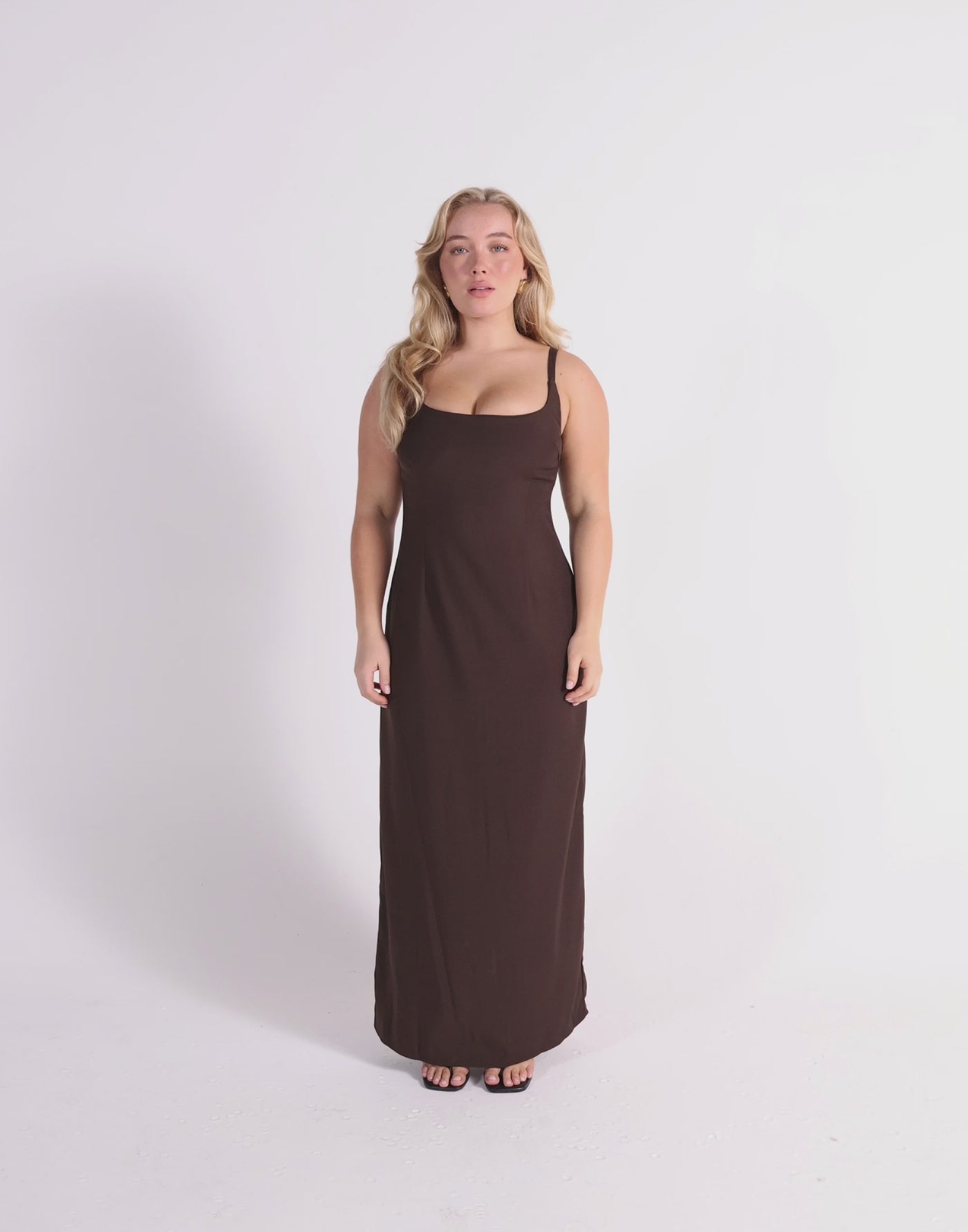 Alistair Maxi Dress (Chocolate)
