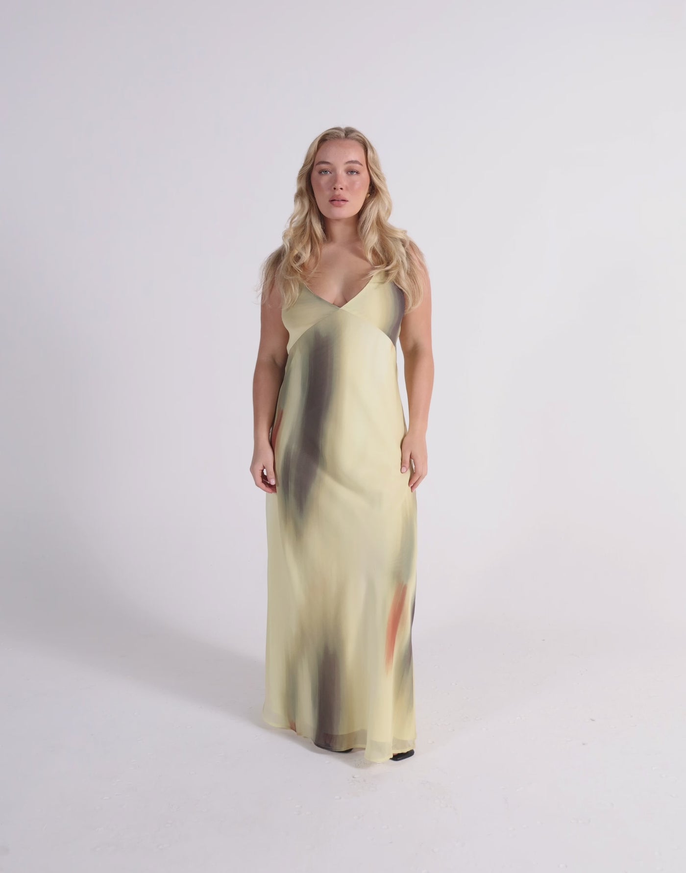Adrina Maxi Dress (Magnolia)
